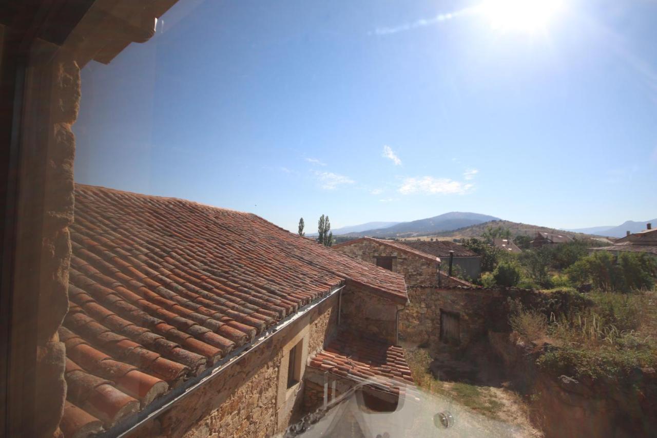 Loboratorio Rural - La Majada Del Acebo Villa Navatejares Buitenkant foto